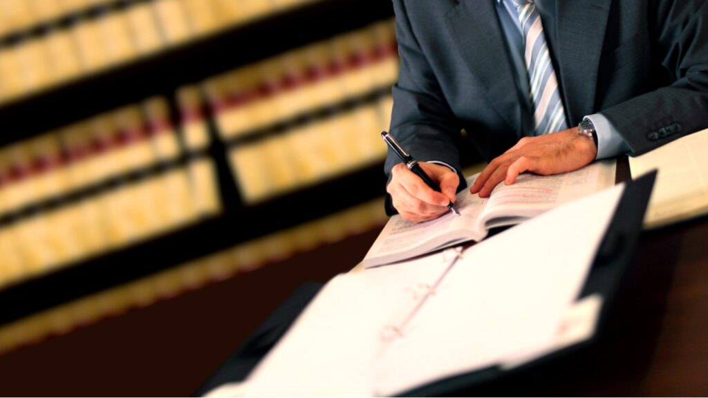 Sarıyer avukat ve hukuk büroları